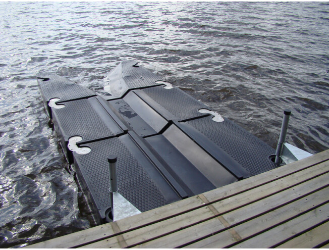 Lip-Lap Jet Ski dock